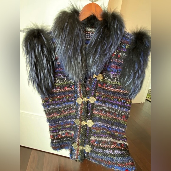 Nini K Saks Fifth Avenue Hade-Made Vest With Real Fox Hand Crocheted One Size - Picture 8 of 14